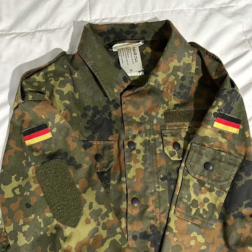 Jacket - Picture 4 of 4